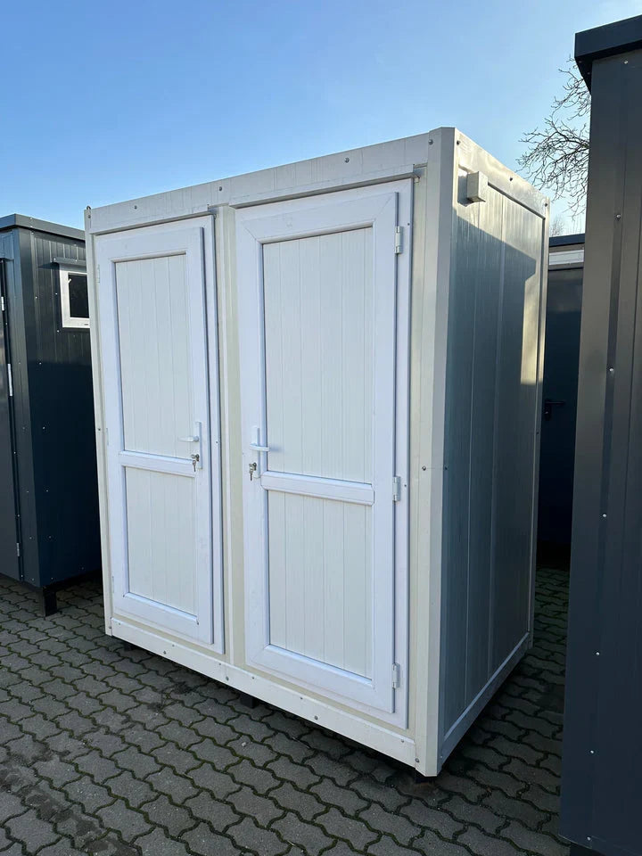 Sanitärcontainer 1,30 x 2,05 m mit Doppeldusche